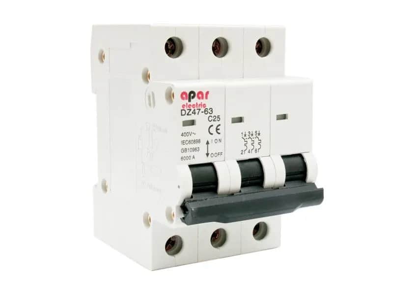 Jaki bezpiecznik do klimatyzacji 3 5 kW? Uniknij kosztownych błędów!