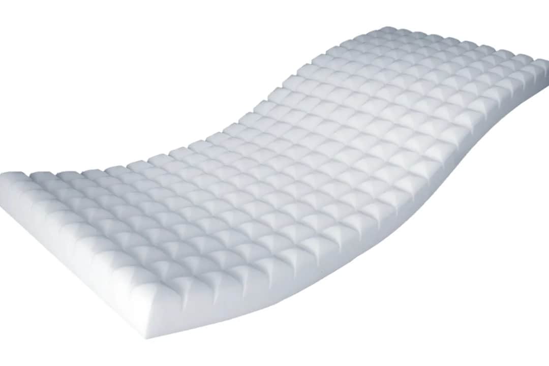 Ile prądu zużywa materac przeciwodleżynowy? Sprawdź koszty i oszczędności!