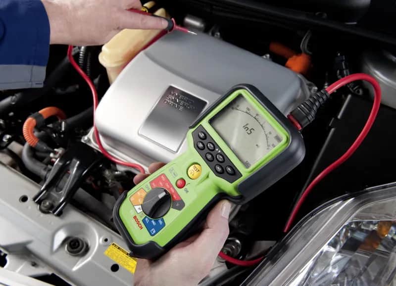 Jaki pobór prądu na postoju? Uniknij problemów z akumulatorem